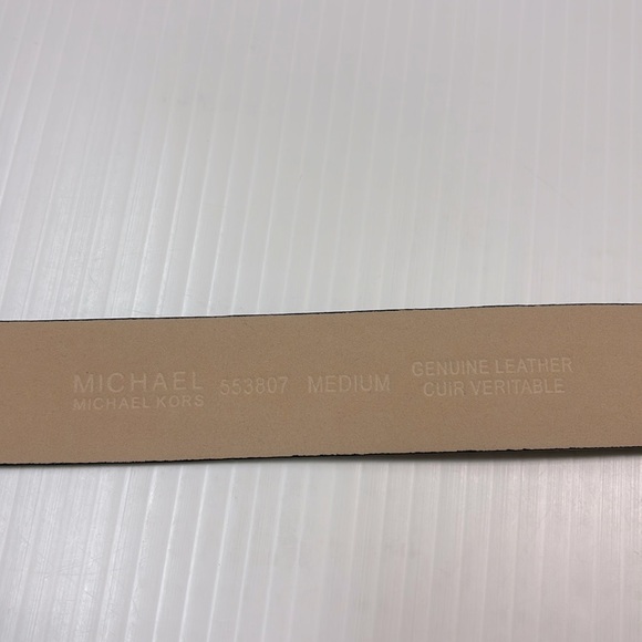 Michael Kors Brown Patent Leather w/Gold Embellished Buckle 553807. Size M - Picture 6 of 10